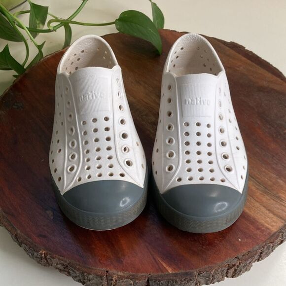 NATIVE C11 Jefferson Unisex Vegan Cloud Gry/Dublin Gry Waterproof Slip Resistant - Picture 9 of 14